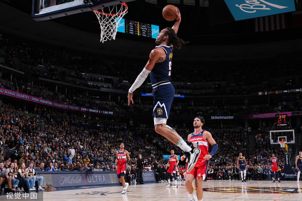 中崭露头角 中崭露头角