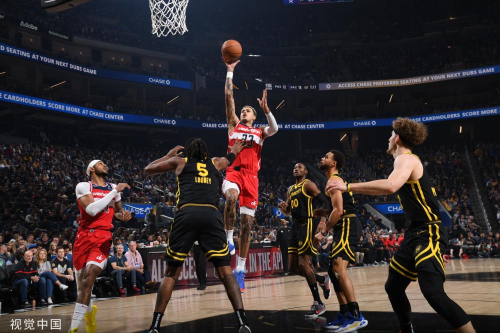 在这项国际 在这项国际